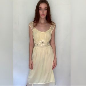 ✖️SOLD✖️Vintage // 1960s nightgown